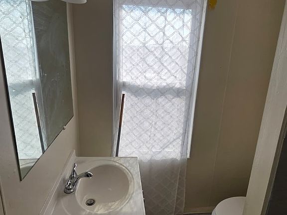5th image of 6569 Saint Helena Ave #1