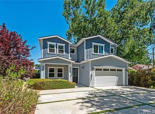 23115 Mariano St, Woodland Hills, CA 91367