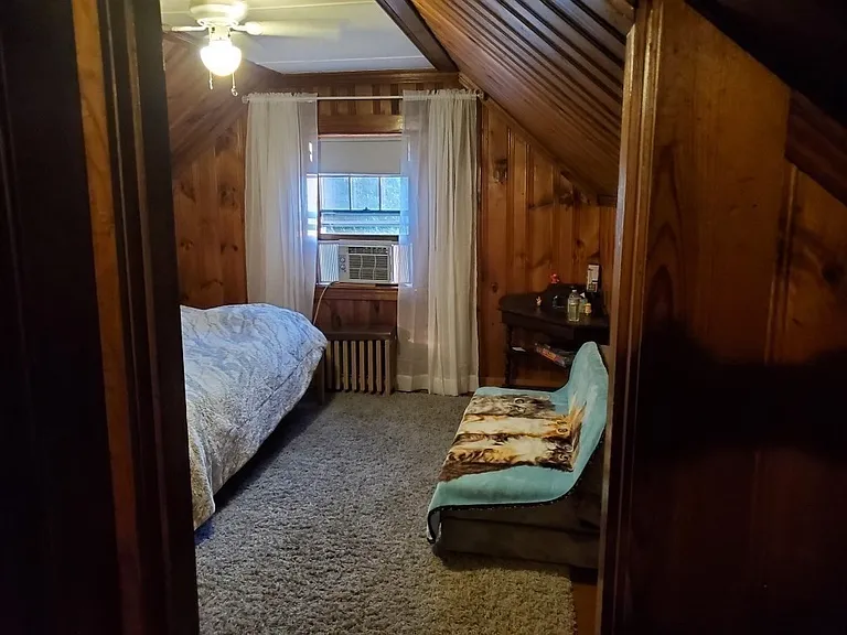 727 Main St #1 — Photo 18