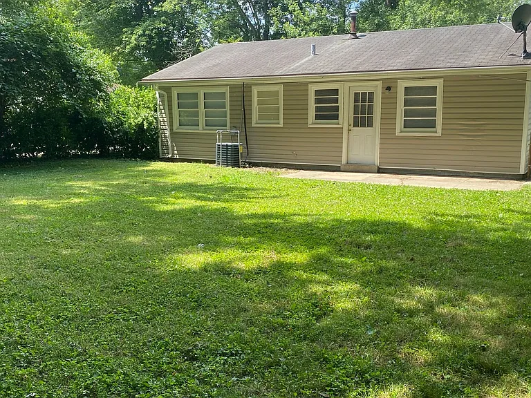 10705 Grafton Hall Rd — Photo 11