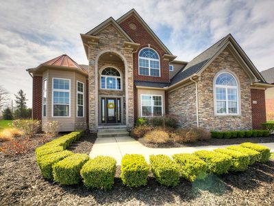 51583 Turnburry Dr, South Lyon, MI, 48178