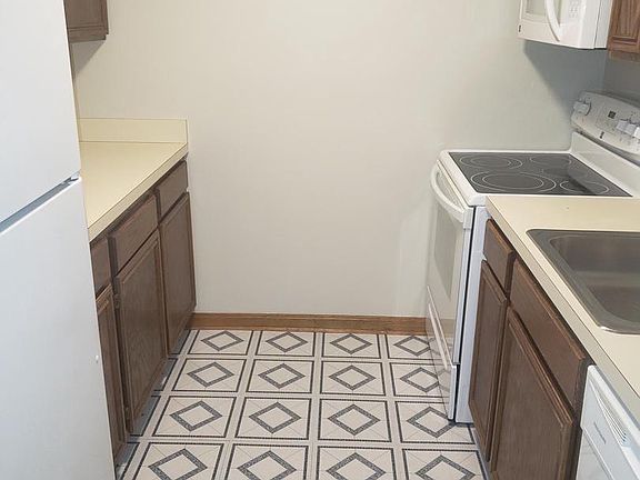 4th image of 23242 Chestnut Oak Ct #10E