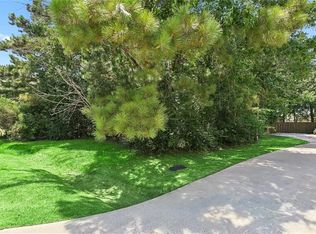 1190 Springwater Dr, Mandeville, LA 70471