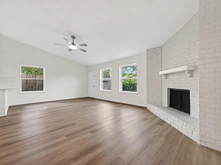 24014 Nomini Hall Ln — Photo 6