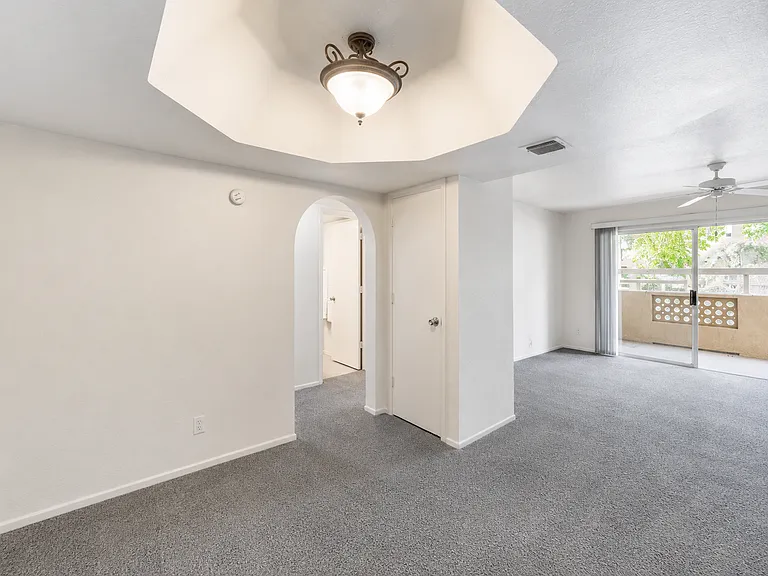 1880 E Morten Ave #121 — Photo 10
