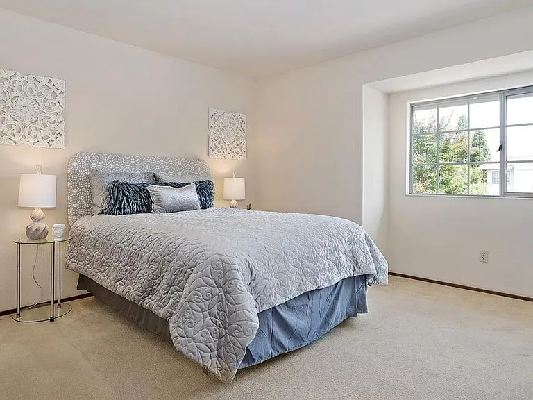 1058 Deer Oak Pl — Photo 8
