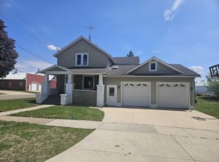 200 S Guilford St, Sumner, IA 50674