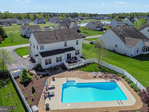 5th image of 24737 Shoreline Dr