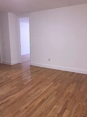 Rented by Arena Real Estate | media 23