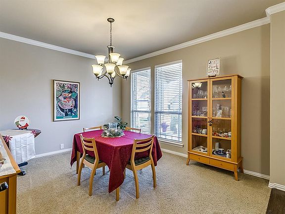 5th image of 1020 Tara Dr