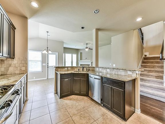 4th image of 17310 Aldenwilds Ln