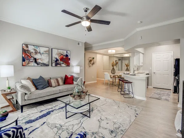 Canyon Resort at Great Hills Apartments