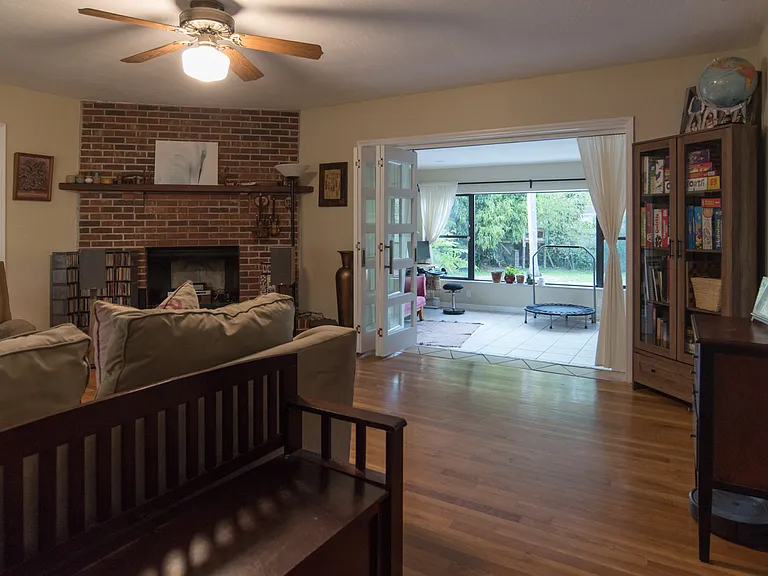 433 E Grant St — Photo 4
