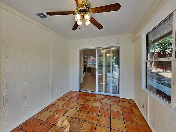 5th image of 9382 Live Oak Ln