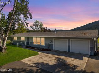 7040 N 15th St, Dalton Gardens, ID 83815