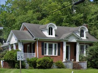 540 S Main St, Chatham, VA 24531