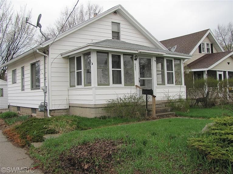 1st image of 3421 Birchwood Ave SW