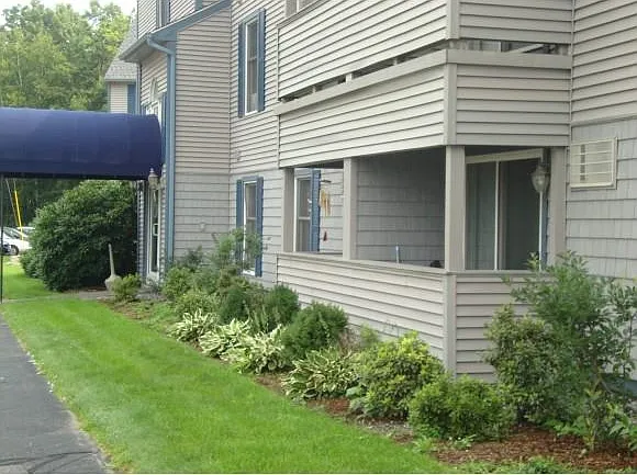1 bed, 1.0 bath, 633 sqft, $1,647 — Photo 4