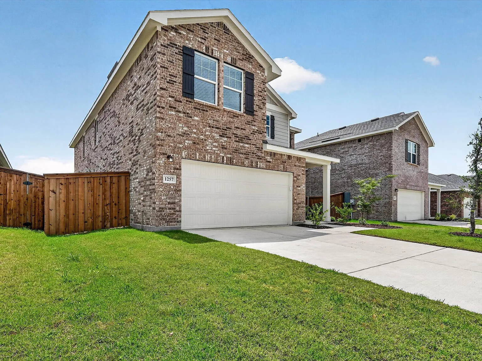 5 bed, 3131 sqft, $3,495 — Photo 2