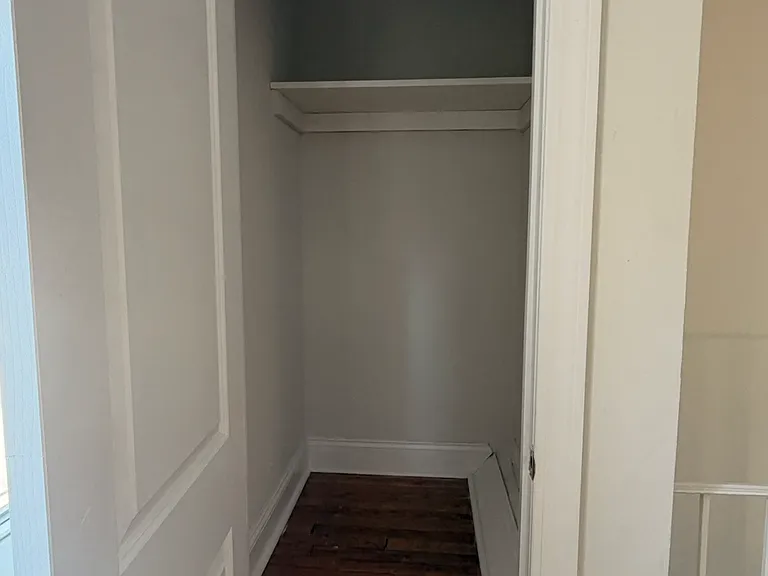 67-80 223rd Pl #2B — Photo 4