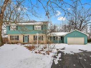 133 Mayflower Dr, Batavia, IL 60510