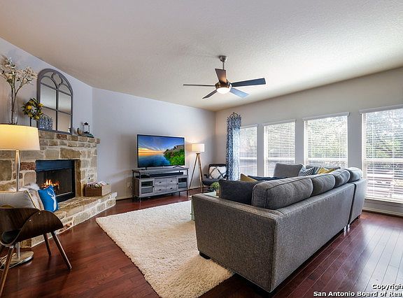 4th image of 1310 Tanager Ct