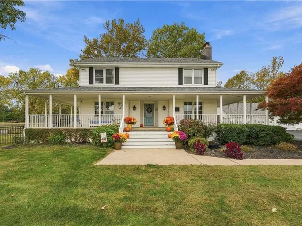 8009 E 155th St, Belton, MO 64012