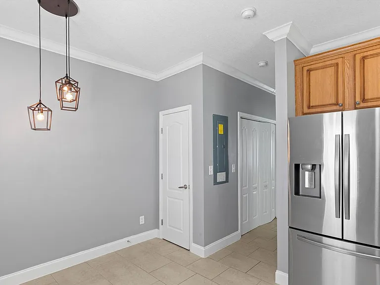 22 Ed Swift Rd — Photo 5