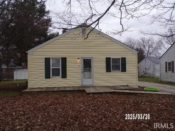 13 S Colonial Park Dr, Marion, IN 46953