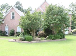 2815 Burrows Farm Cv, Germantown, TN 38138