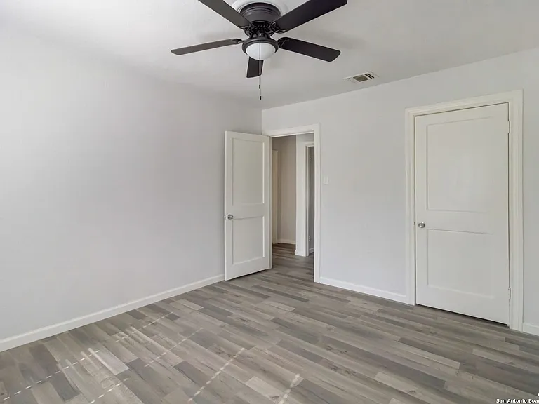 1622 Gorman St — Photo 12