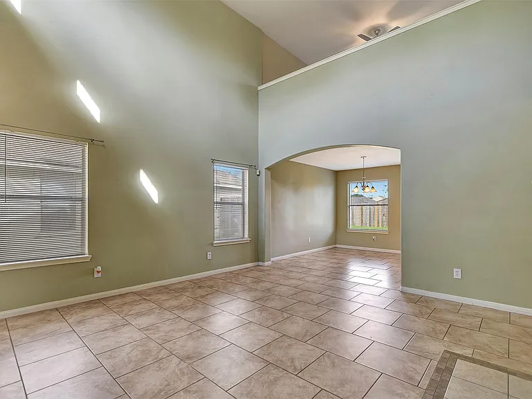 2618 Shearwater Bend Dr — Photo 9