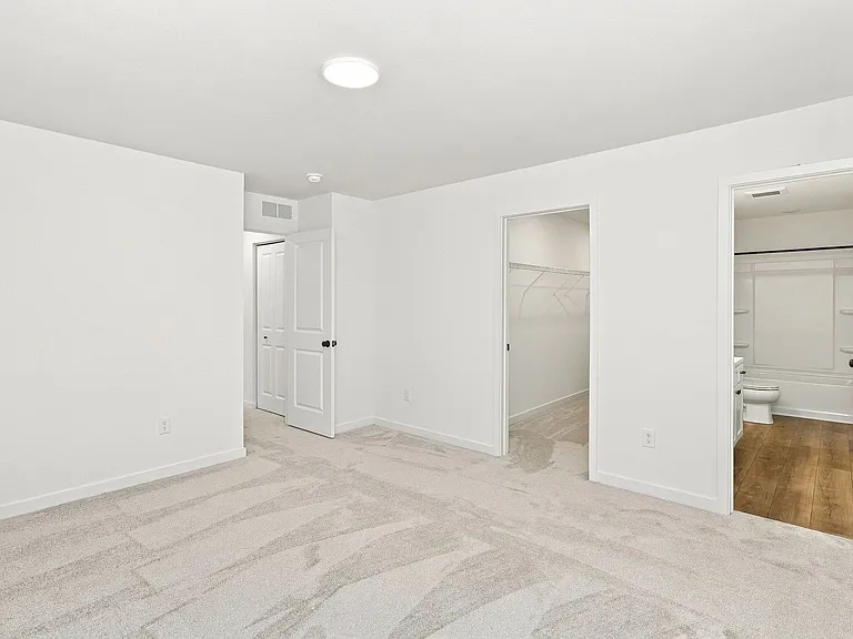 1010 Chittock Ave — Photo 10