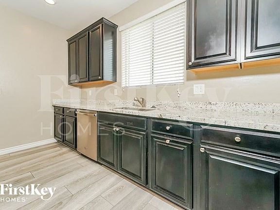4th image of 6950 Denio Island St