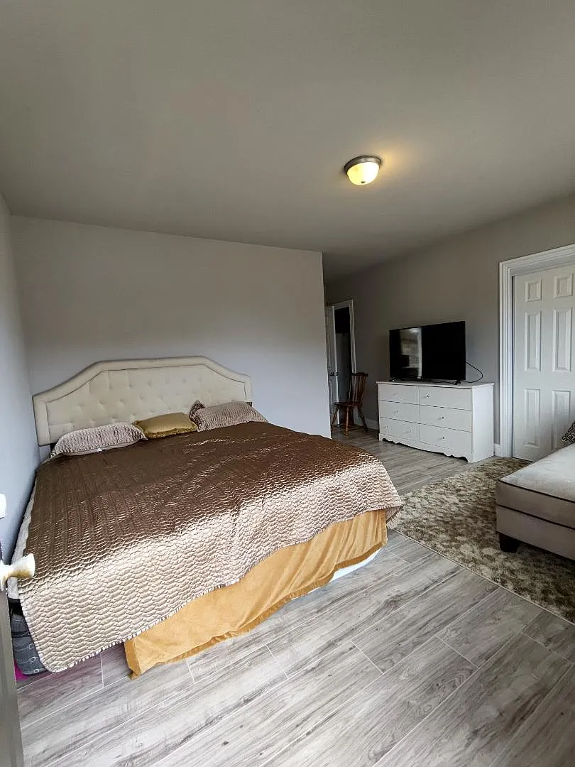 108 W Kansas Ave - C (Studio) — Photo 1