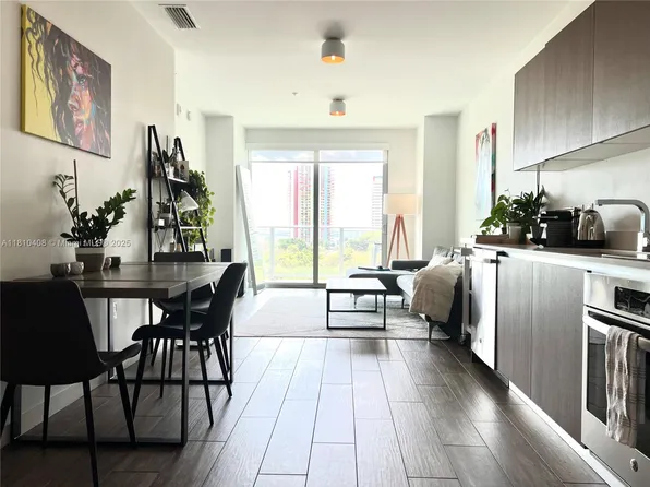 1600 SW 1st Ave APT 813, Miami, FL 33129