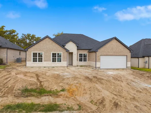 2004 Lola Ln, Bryan, TX 77807