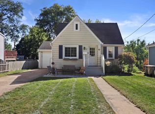 17 Dixon St, Madison, WI 53704