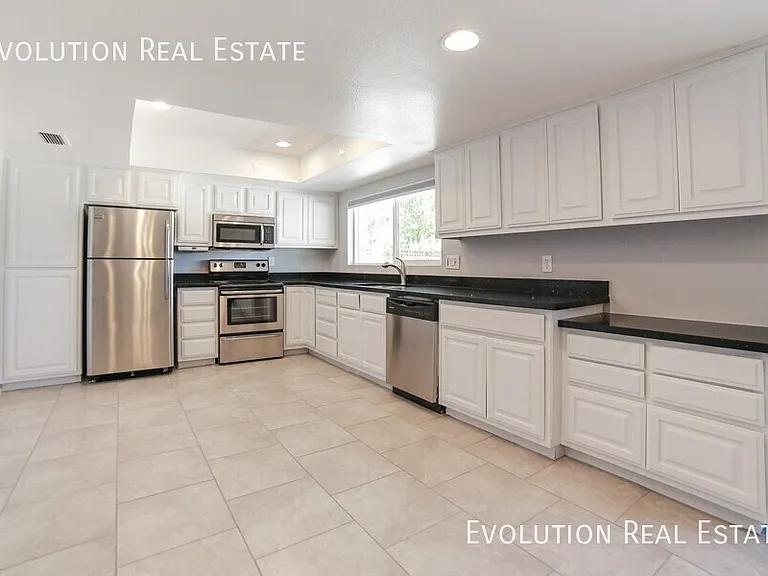 2521 S Kachina Cir — Photo 9
