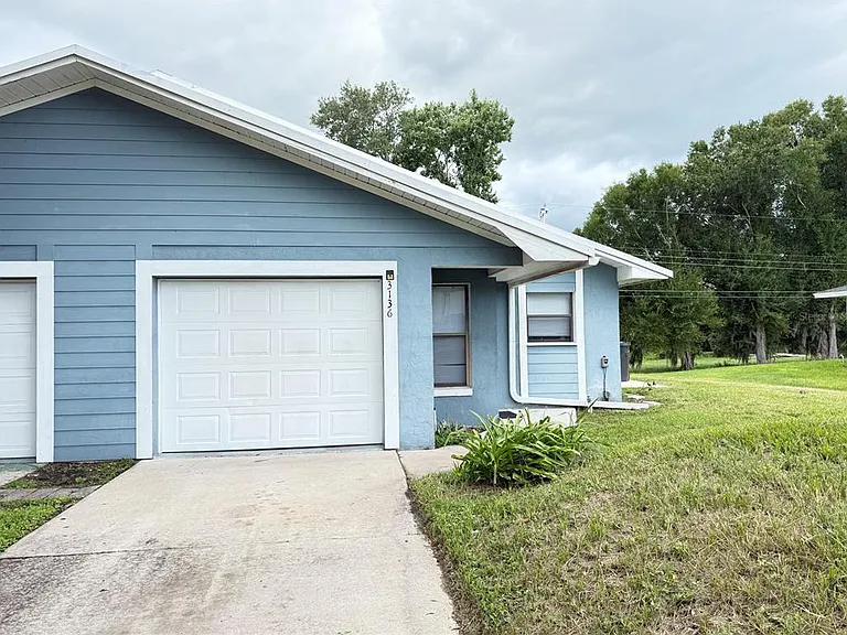 3136 Julia Ct — Photo 1