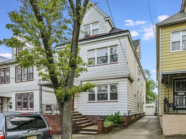 320 Stegman Pkwy, Jersey City, NJ 07305
