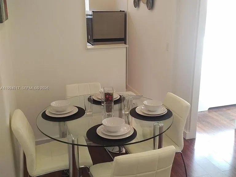 750 Jefferson Ave #7 — Photo 4