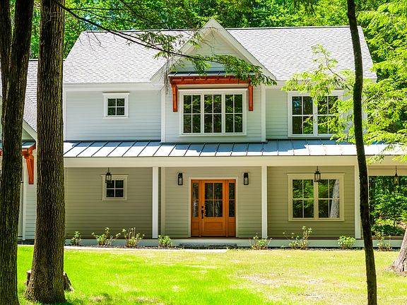 3rd image of 108 Highland Cliff