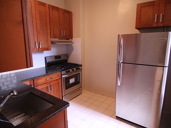 3rd image of 39-31 24th St #9
