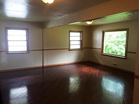5th image of 3528 Thelma St
