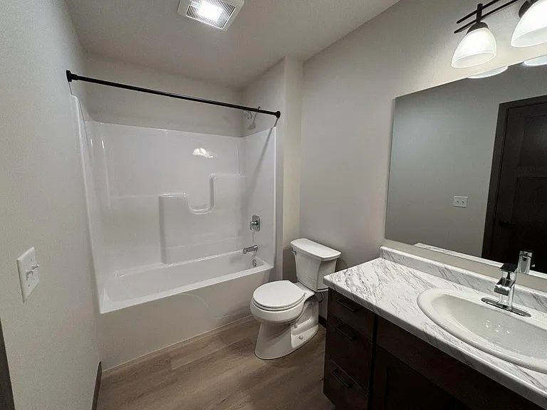 WestSide Apartments — Photo 28