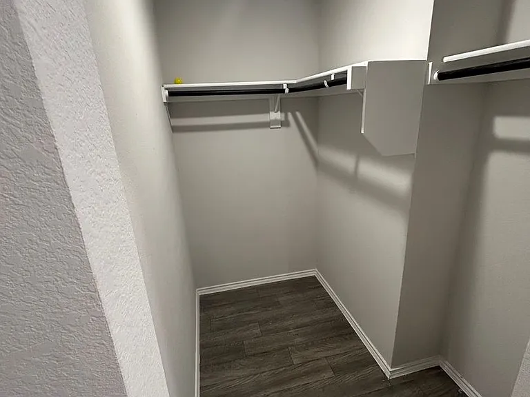 602 Clear Creek Ct — Photo 11