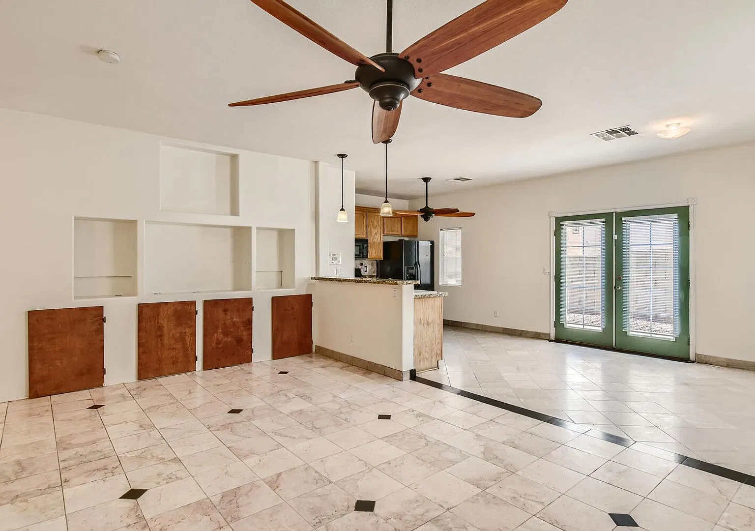 Move-In Ready Single-Story Home in North Las Vegas — Photo 4