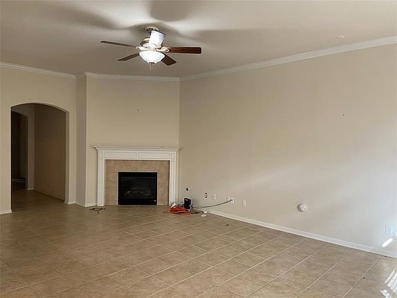 2nd image of 2922 Auburn Falls Ln