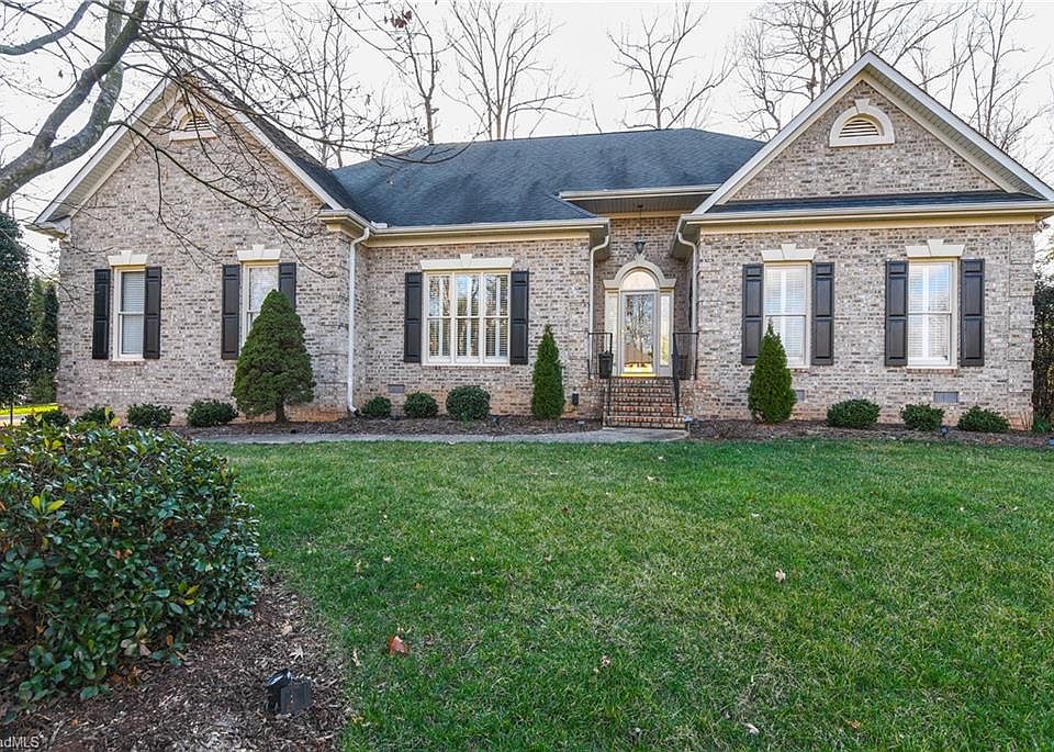 1st image of 703 Glendevon Ct N